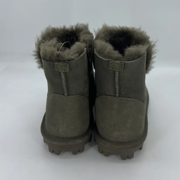 Kirkland Signature Womens Shearling Boot - Picture 2 of 3